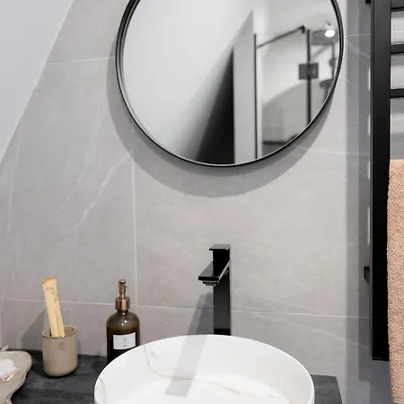 Apartment лісогори *